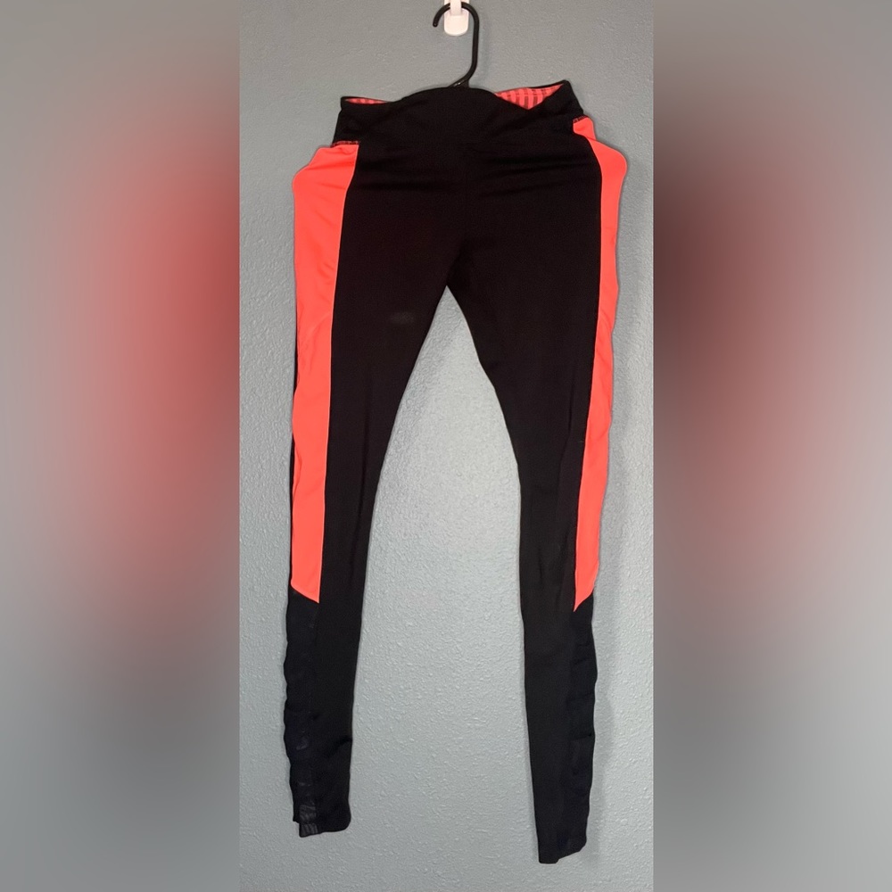 EUC- Ankle Length Leggings